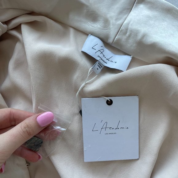 L'Academie Avena Wrap Satin Mini Dress Medium Ivory Long Sleeves Button Skirts - Picture 4 of 12